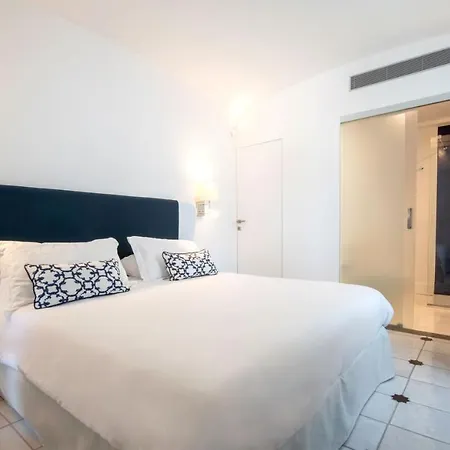 아파트 Luxury With Terrace And Jacuzzi